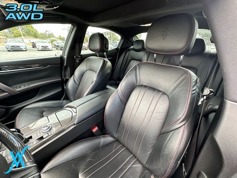 Used 2017 Maserati Ghibli S Q4 AWD/4WD image 16