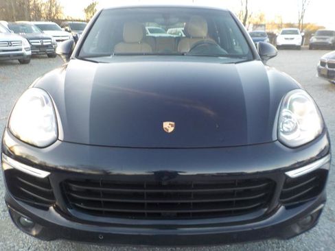 Used 2016 Porsche Cayenne w/ Premium Package image 8