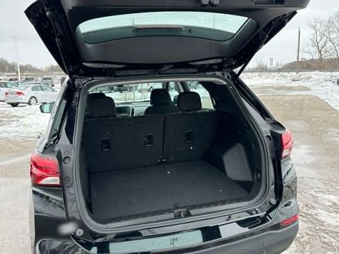 Certified 2024 Chevrolet Equinox LS w/ Driver Confidence II Package image 26