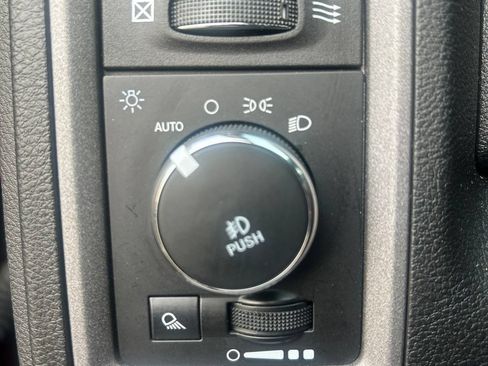 Used 2024 RAM 1500 Tradesman w/ Tradesman SXT Package AWD/4WD image 18