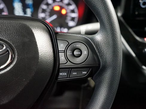 Certified 2025 Toyota Corolla LE image 13