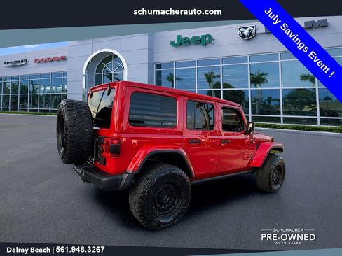Used 2022 Jeep Wrangler Unlimited Sahara w/ LED Lighting Group AWD/4WD image 7