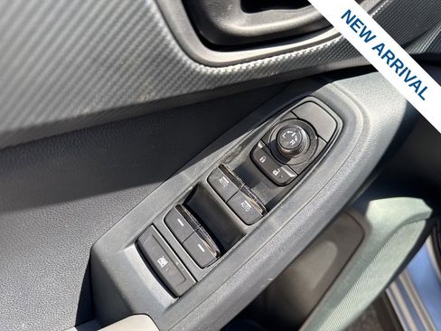 Used 2024 Subaru Crosstrek 2.0i Premium image 18