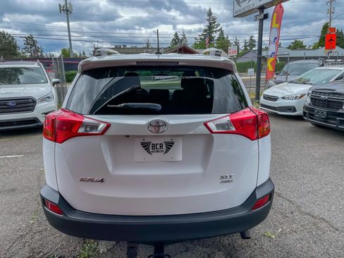 Used 2013 Toyota RAV4 XLE AWD/4WD image 9