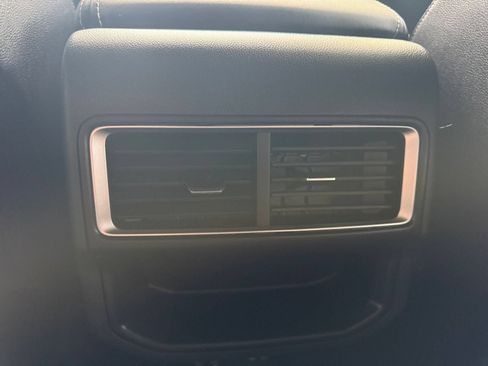 Used 2026 Volkswagen Atlas Cross Sport SE AWD/4WD image 24