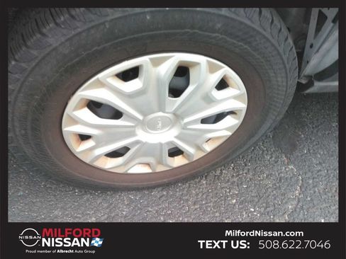Used 2023 Ford E-Transit Medium Roof RWD image 8