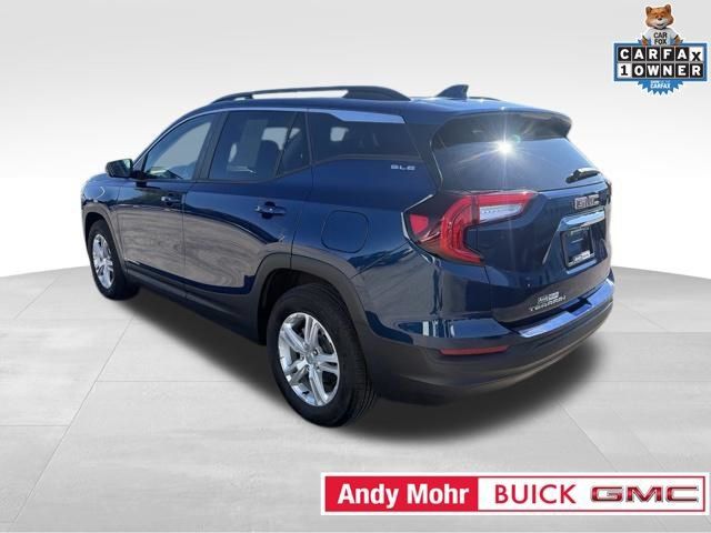 Used 2023 GMC Terrain SLE w/ Driver Convenience Package FWD image 8