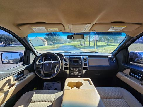 Used 2014 Ford F150 XLT w/ XLT Chrome Package image 21