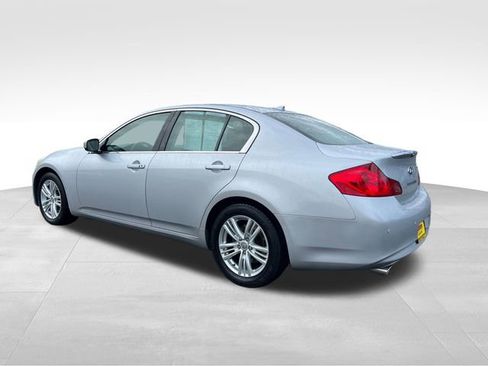 Used 2010 INFINITI G37 Journey w/ Premium Pkg image 5