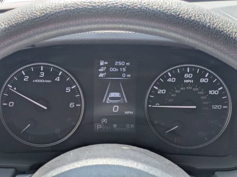 Used 2025 Subaru Crosstrek 2.5i Premium AWD/4WD image 17
