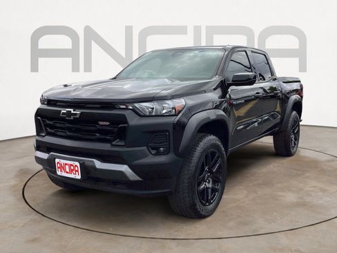 Used 2023 Chevrolet Colorado Trail Boss w/ Technology Package image 6
