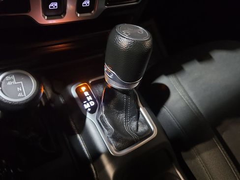 Used 2020 Jeep Wrangler Sport AWD/4WD image 20