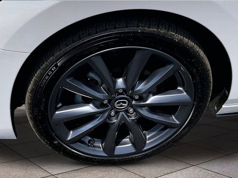 Used 2023 MAZDA MAZDA3 s FWD image 9