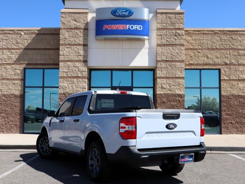 New 2026 Ford Maverick XLT w/ XLT Luxury Package FWD image 8