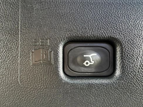 Used 2021 Lincoln Nautilus Reserve w/ Equipment Group 201A AWD/4WD image 31