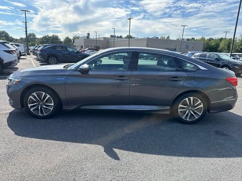 Used 2019 Honda Accord EX image 3