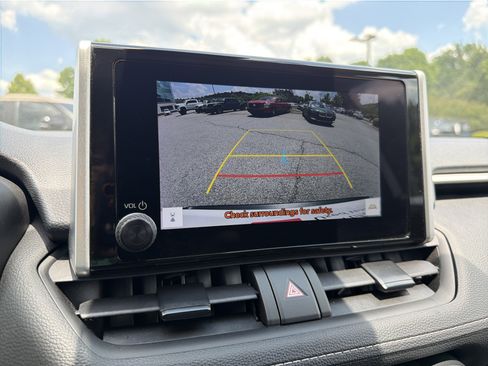 Certified 2025 Toyota RAV4 XLE FWD image 7