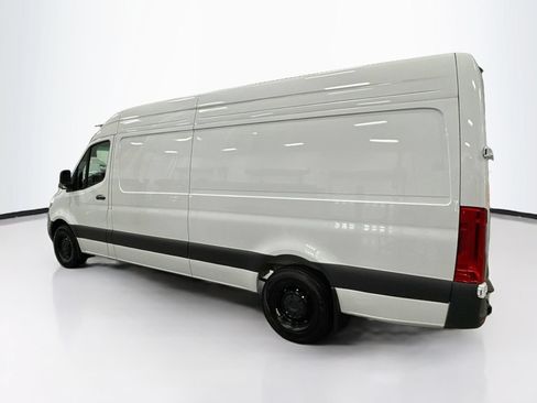 Used 2026 Mercedes-Benz Sprinter 2500 image 5