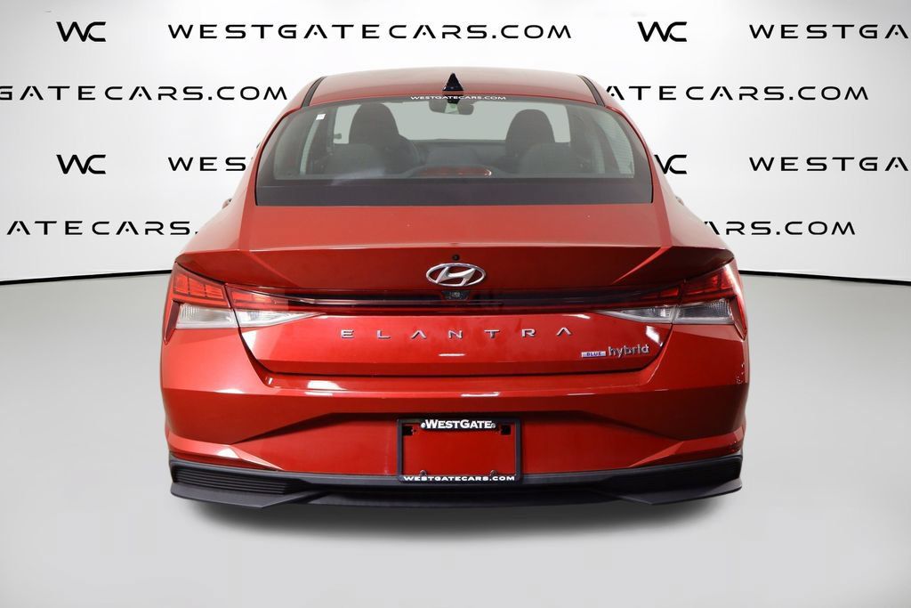 Used 2021 Hyundai Elantra Blue FWD image 4