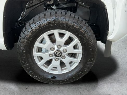 Used 2026 Toyota Tacoma SR5 AWD/4WD image 27