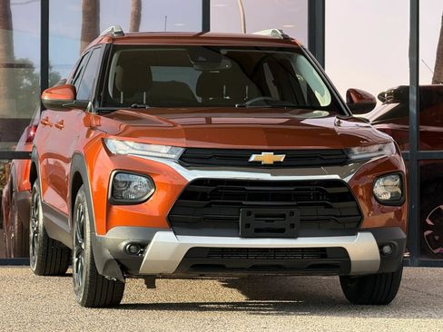 Used 2021 Chevrolet TrailBlazer LT w/ Convenience Package FWD image 18