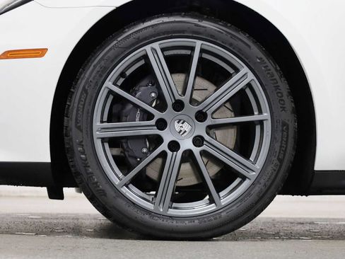 New 2026 Porsche Panamera RWD image 38