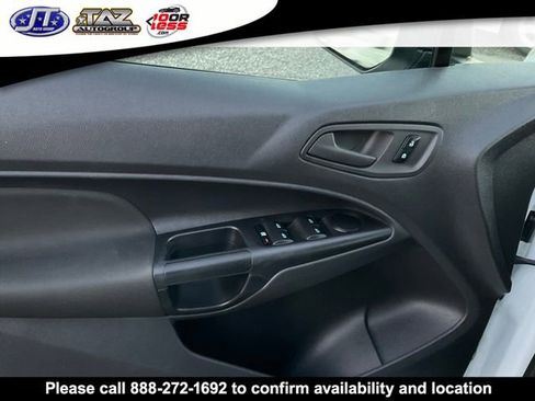 Used 2017 Ford Transit Connect XL image 13