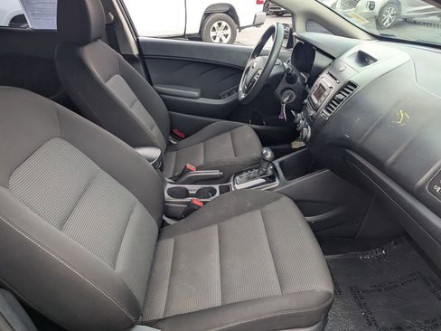 Used 2017 Kia Forte LX image 30