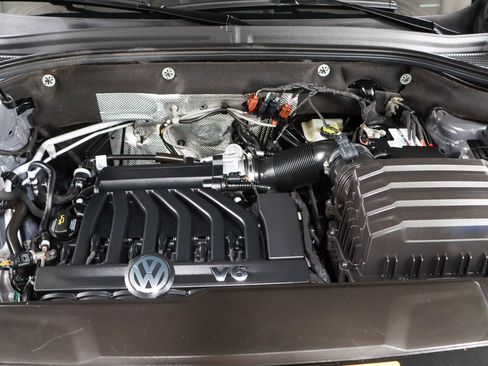 Used 2023 Volkswagen Atlas Cross Sport SEL Premium R-Line AWD/4WD image 33