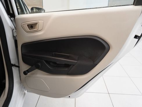 Used 2012 Ford Fiesta S FWD image 24