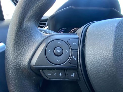 Used 2025 Toyota RAV4 XLE image 14