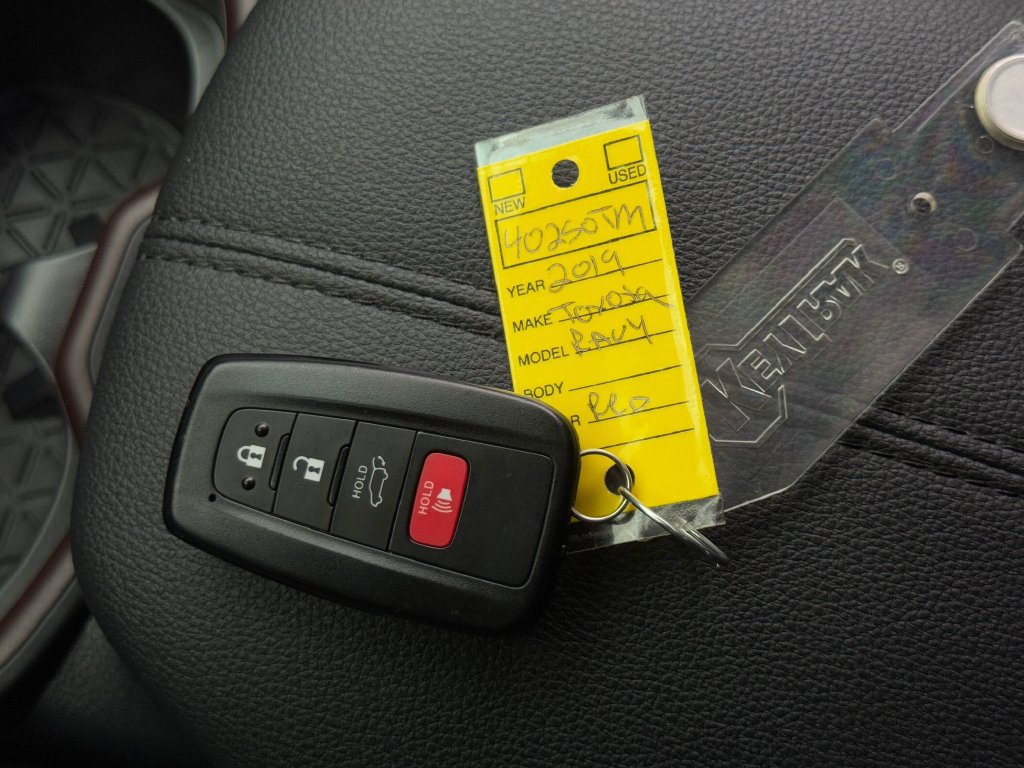 Certified 2019 Toyota RAV4 Limited AWD/4WD image 38