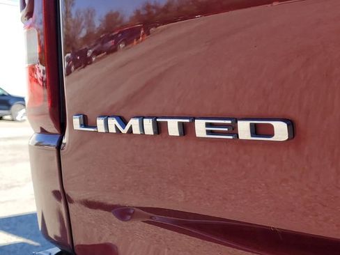 Used 2019 RAM 1500 Limited AWD/4WD image 7