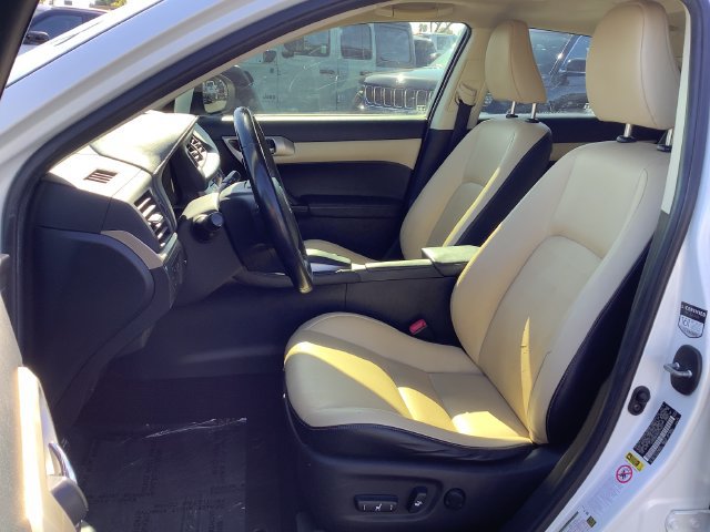 Used 2014 Lexus CT 200h FWD image 8
