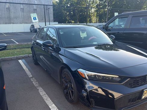 Used 2025 Honda Civic Sport image 2