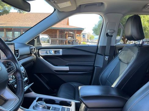 Used 2021 Ford Explorer Limited w/ Equipment Group 301A image 53