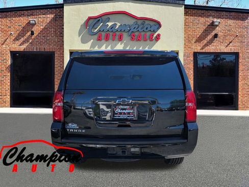 Used 2017 Chevrolet Tahoe LT w/ LT Midnight Edition image 8