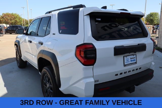 Used 2026 Toyota 4Runner SR5 AWD/4WD image 5