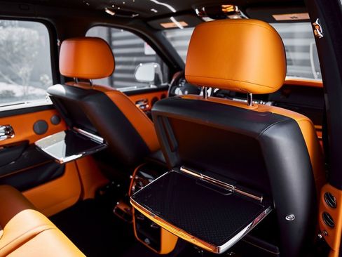 Used 2024 Rolls-Royce Cullinan Black Badge image 45