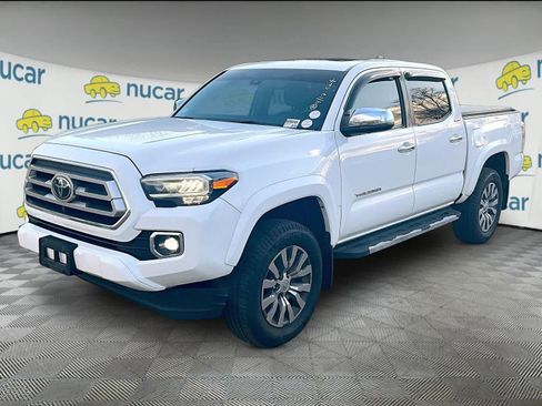 Used 2021 Toyota Tacoma Limited AWD/4WD image 2