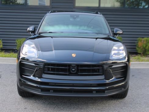 Used 2025 Porsche Macan image 10