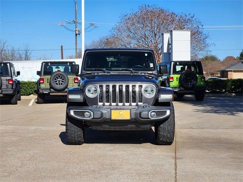 Used 2021 Jeep Wrangler Unlimited Sahara image 2