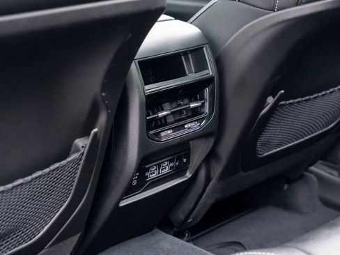 Used 2023 Jeep Grand Cherokee Limited AWD/4WD image 19