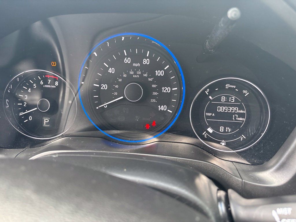 Used 2017 Honda HR-V EX image 7