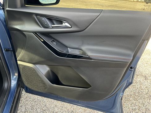 Used 2025 Chevrolet Equinox RS image 13