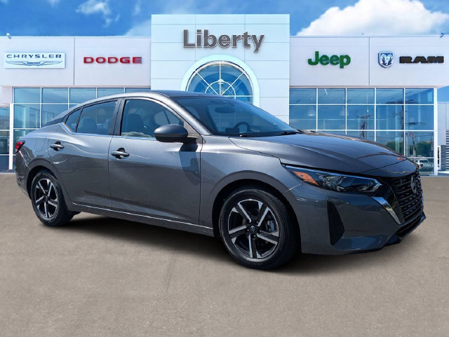Used 2025 Nissan Sentra SV FWD image 1