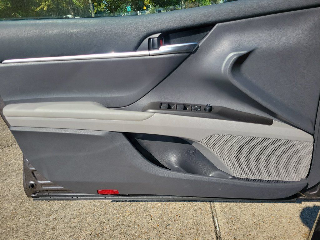 Used 2024 Toyota Camry LE FWD image 11