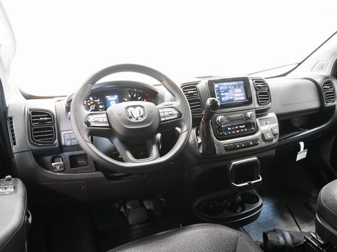 Used 2026 RAM ProMaster 2500 w/ Convenience Group image 18