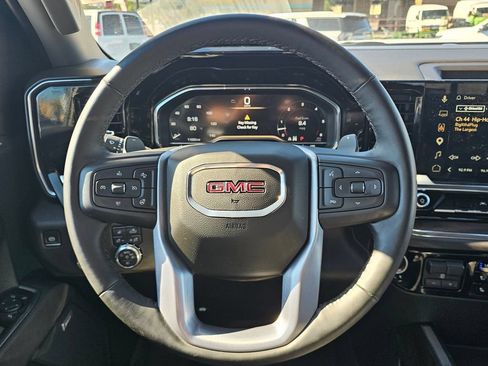 Used 2025 GMC Sierra 1500 SLT AWD/4WD image 38