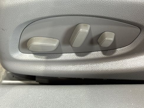 Used 2017 Chevrolet Impala LS FWD image 14